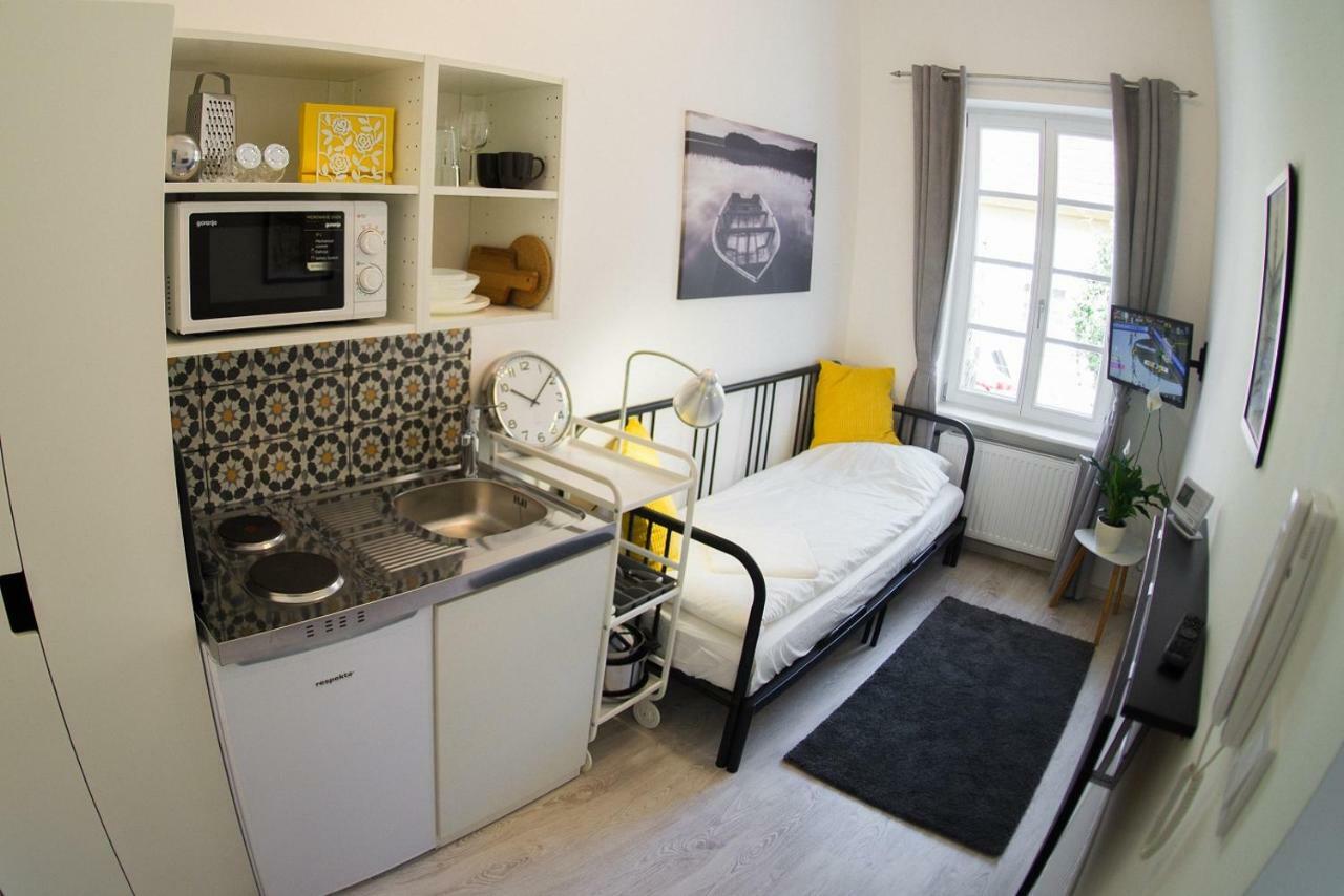 Raba Apartman House Exterior photo