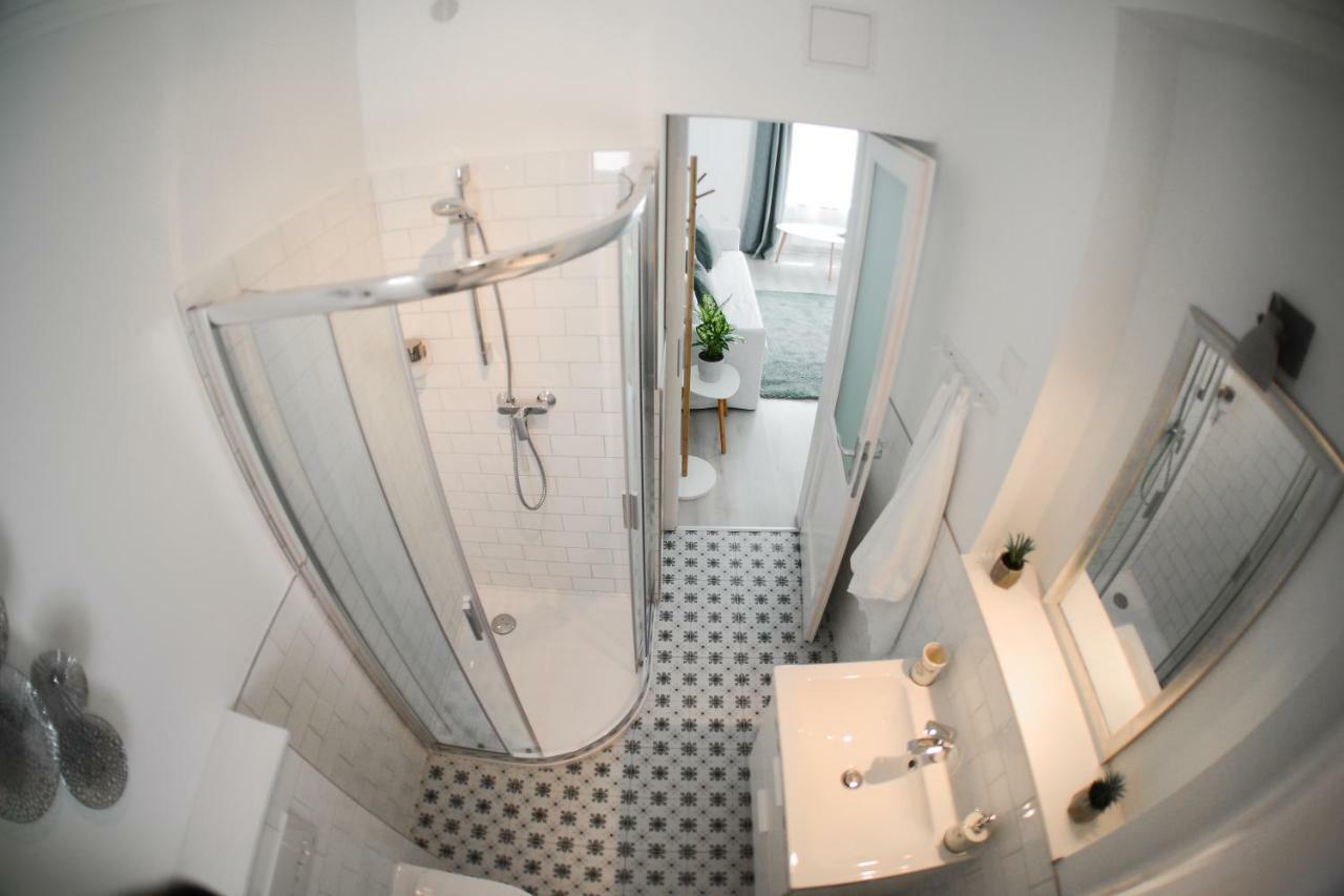 Raba Apartman House Exterior photo