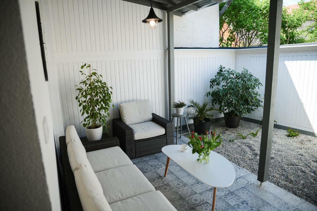 Raba Apartman House Exterior photo